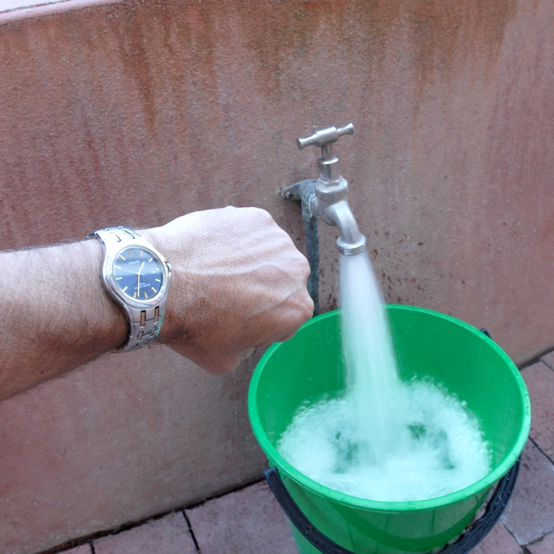 Bucket Flow Test