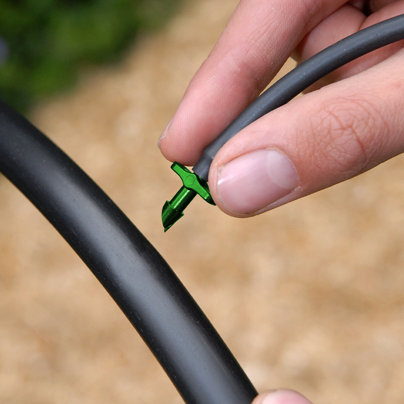 Joiner 4 mm (0.16") Self Piercing Barb